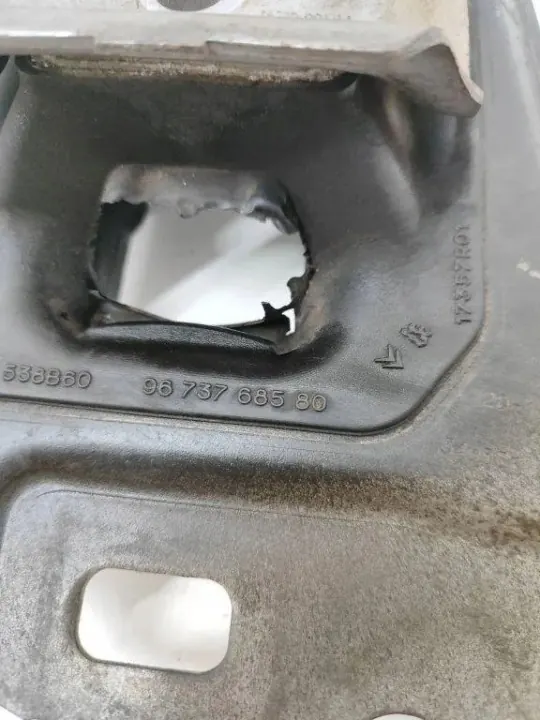 Växellådsfäste OEM 9673768580 för Citroen Jumpy 2.0L image 7