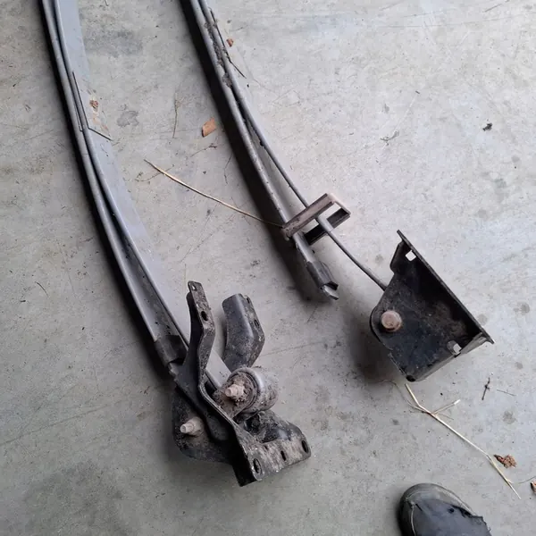 RENAULT MASTER IV 4 LIFT 19- Rear Leaf Spring Set LH+RH image 7