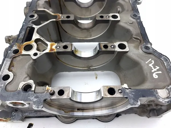 Renault Austral 2023 Vevaxelhållare image 9