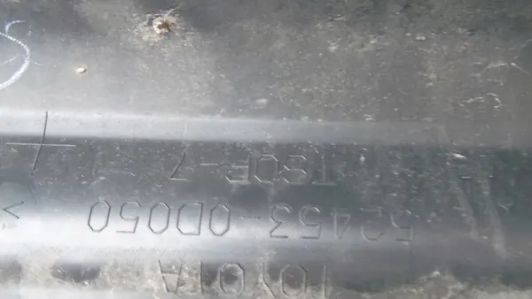 Takapään Alusspoileri Yaris III 14-17 image 4