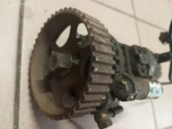 High Pressure Pump 9636818480 image 2