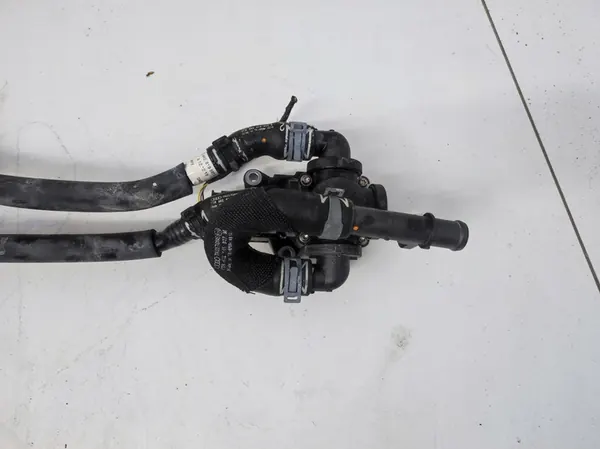 Vanne de Contrôle d'Eau Audi Q8 E-Tron image 2