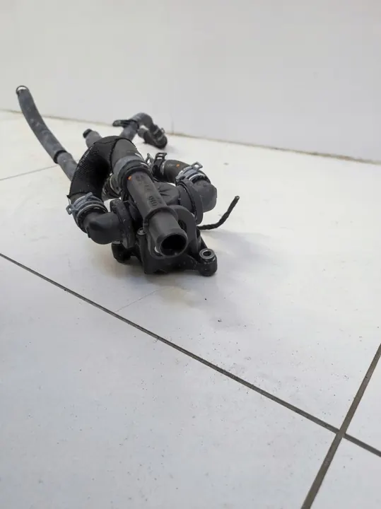 Vanne de Contrôle d'Eau Audi Q8 E-Tron image 4