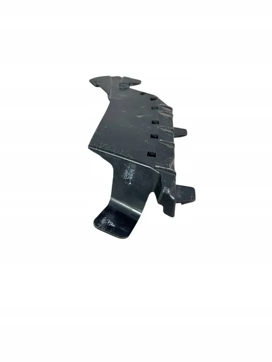 Protetor dianteiro esquerdo ou direito MERCEDES W205 AMG image 2