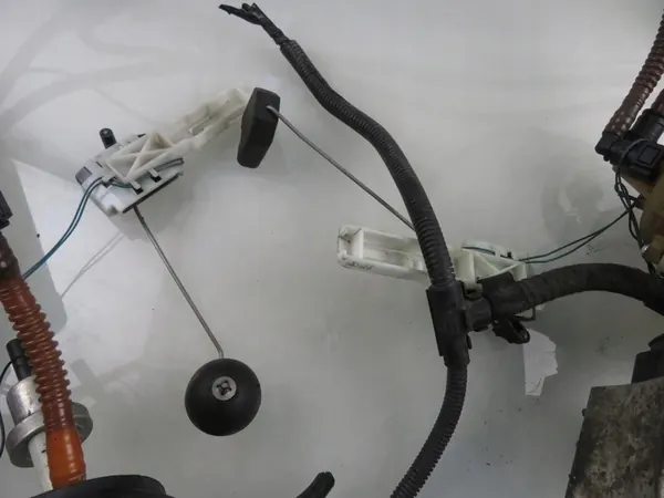 Brandstofniveausensor 7L8919087B image 3