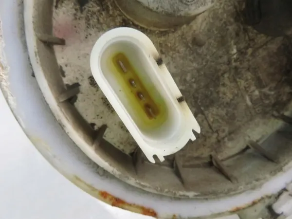 Brandstofniveausensor 7L8919087B image 8