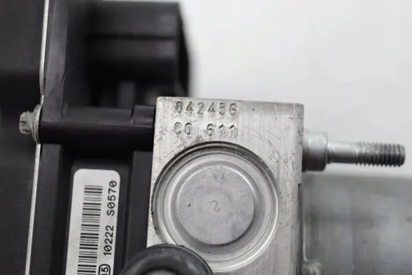 ABS-pumppu OEM 9677024980 Citroen C4 II 1.6 E-HDI:lle image 8