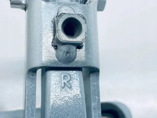 Tesla Model Y bakluckfjäder höger bak OEM 1705136-00-D image 5