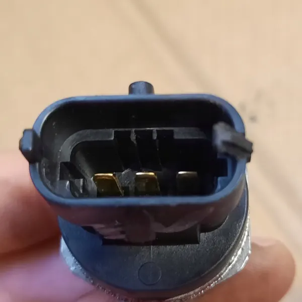Sensor pressão combustível OEM 0281006468 para Jaguar XE image 6