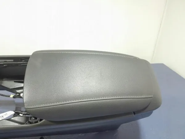 Keskikäytävän käsinoja Ford Mondeo MK5 OEM Lochow-327647- image 10