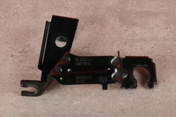 Jarruletkukiinnike OEM 6799310 Oikea Etu BMW i3 image 2