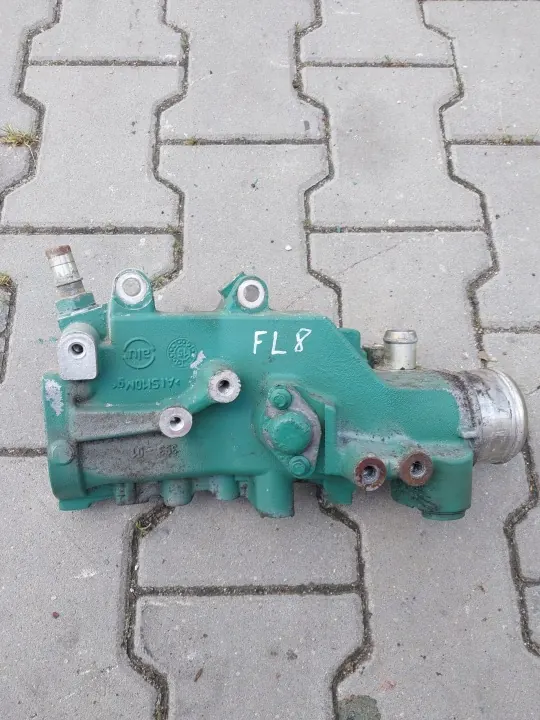 Kylningsslang OEM 21813121 för Volvo FL Renault Gama D D8K image 2