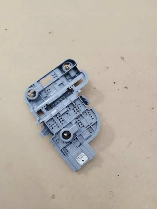 OEM Vasen Taka LED Valo Insertti Mercedes W204 2011-2014 image 3