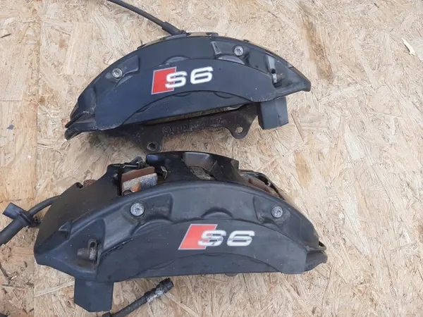 Audi A6/S6/RS6 C7 Jarrukahvat & Levyt Set OEM image 7