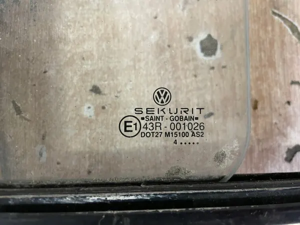 VW T4 Schiebe-Kabinentrennwand Heckscheibe OEM SZYBA image 5