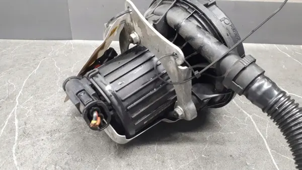 Bomba de aire OEM 7513890 para BMW Z4 - Usado image 4