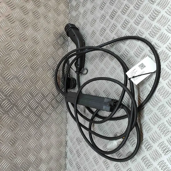Cable de carga batería Nissan Leaf OEM 33292183 image 2