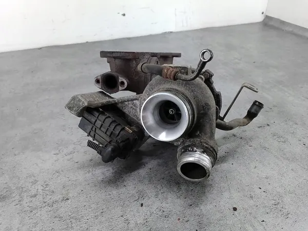 Turbo con Colector BMW E91 2.0 D 318d OEM 781018902 image 7