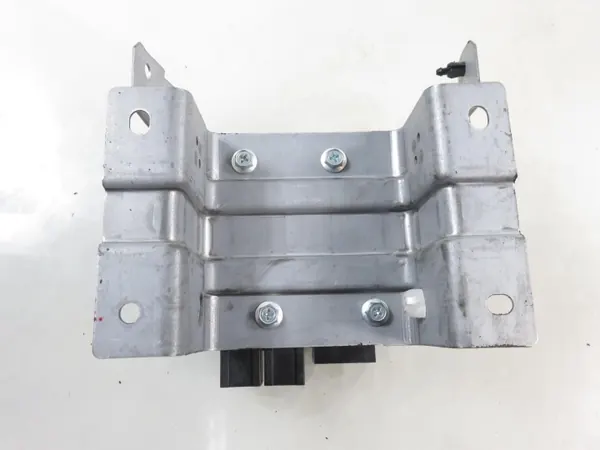 Module direction assistée Suzuki Swift IV OEM 38720-73K10 image 10