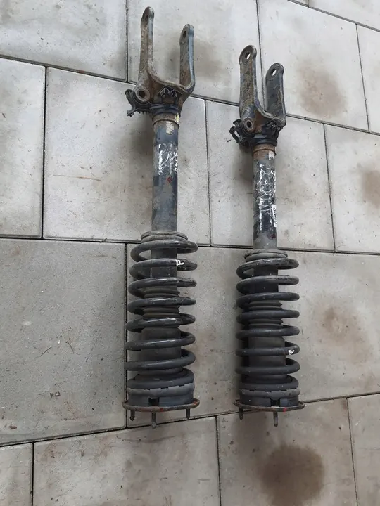 Mercedes V251 Främre Stötdämpare A2513200730 image 4