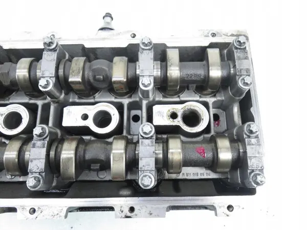 Cabeça de Cilindro Mercedes OEM 6110105220 Usada image 4