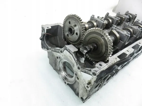 Cabeça de Cilindro Mercedes OEM 6110105220 Usada image 6