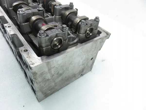 Cabeça de Cilindro Mercedes OEM 6110105220 Usada image 7