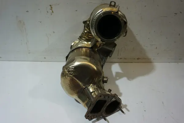 Volvo XC60 II DPF-filter & Katalysator OEM 32240728 image 3