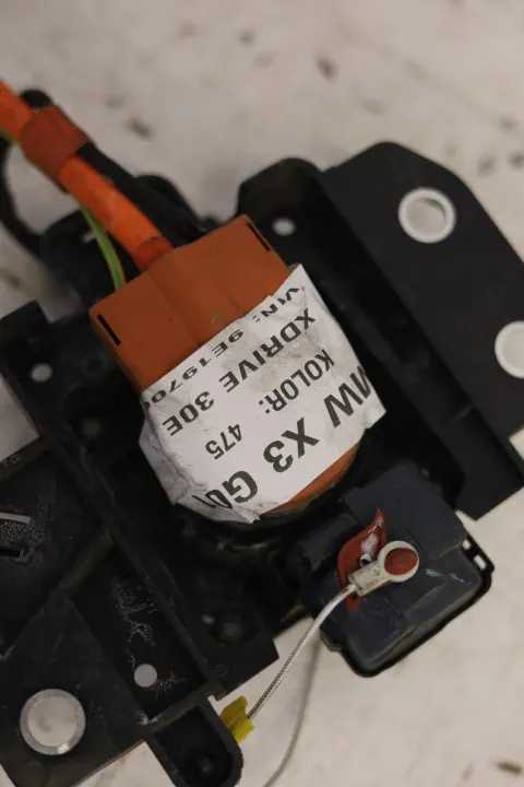 BMW OE 8485589 Laddningsuttag Begagnad image 5