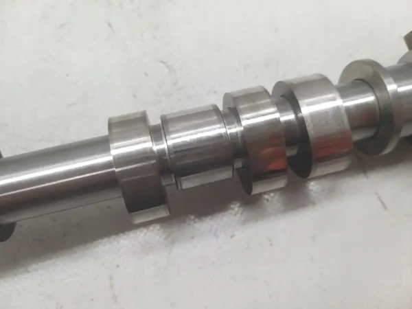 Árbol de levas OEM 55247603 para motor 0.9 TwinAir image 6