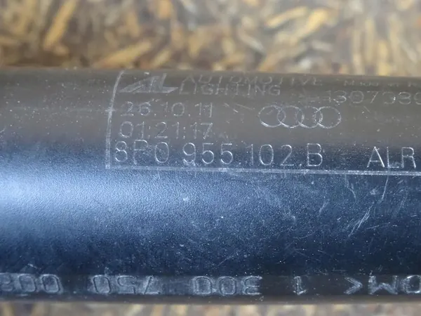 AUDI A3 8P Lift Rechter Scheinwerferreiniger 8P0955102B image 7