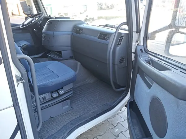Cabina Volvo FH13 Globetrotter OEM 85103676 - Usado image 8