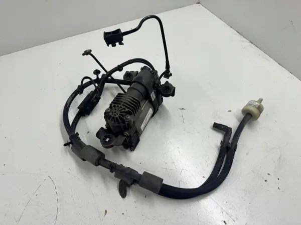 Luchtveringcompressor Jeep Grand Cherokee WK2 68204730AF image 3