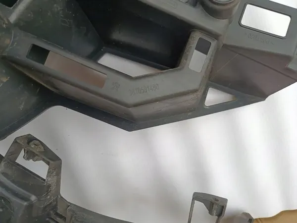 PEUGEOT 3008 II Bakre stötfångar glid höger 9810591480 image 2