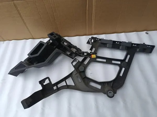 PEUGEOT 3008 II Bakre stötfångar glid höger 9810591480 image 4