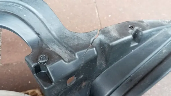 BMW X5 G05 Punta de escape derecha OEM 7493626 con montaje image 3