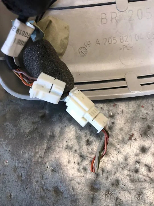 Innerspegel OEM A2058210400 4+7 stiftar Mercedes W205 image 4