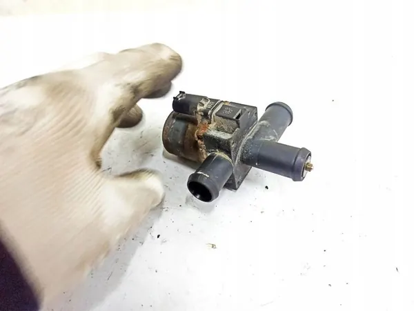 Pompe de circulation pour MERCEDES-BENZ C (W205) - A0005062864 image 4