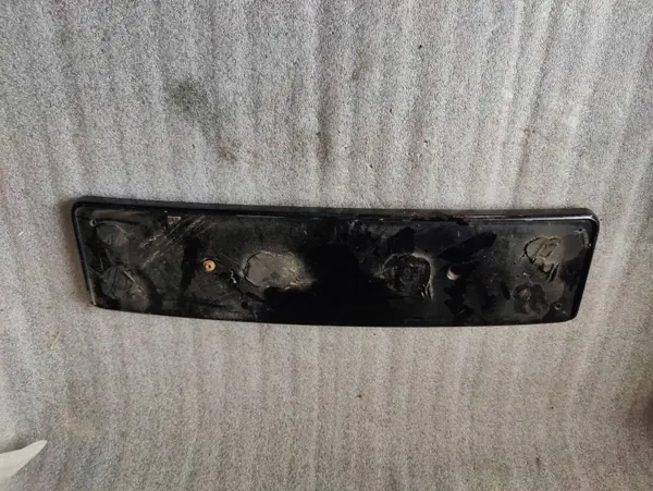 Marco de matrícula delantero Audi RS6 C6 OEM 4F0807285BM image 2