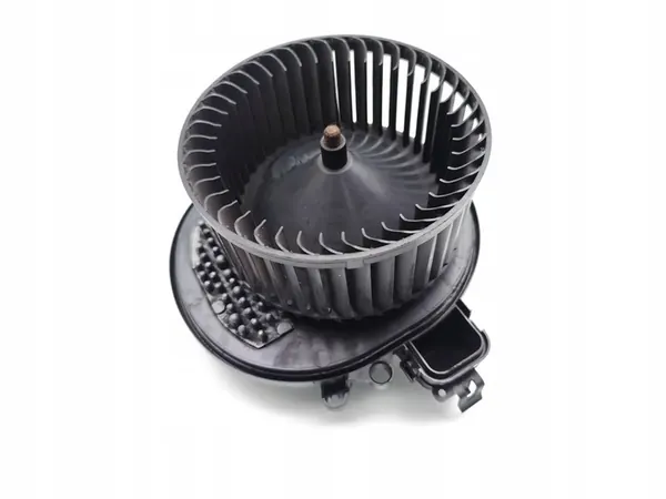 Ventilador de calefacción BMW 1 Series 116d Diesel 2013 OEM 9276112 image 9