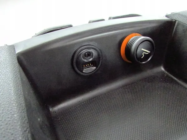 OEM 98121322ZD Consola Central Reposabrazos Citroen DS4 C4 image 9