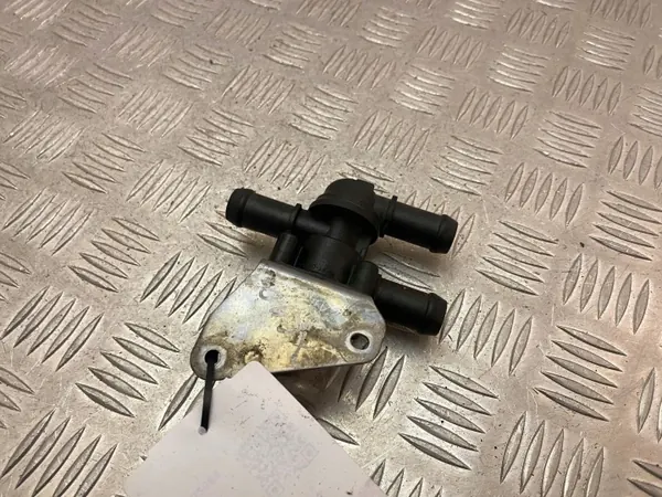 Volvo XC90 2018 Soupape de Refroidissement OEM 31338385 image 3