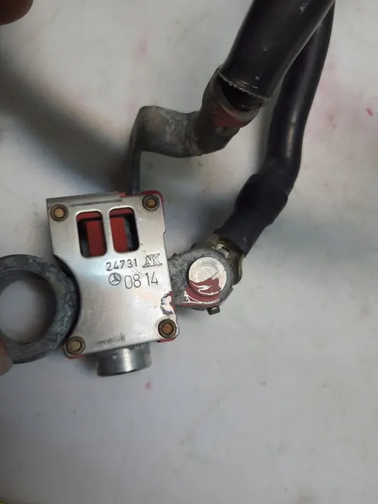 Terminal Pyrotechnique OEM A2465407832 pour Mercedes Classe B image 3