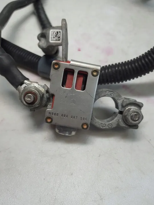 Terminal Pyrotechnique OEM A2465407832 pour Mercedes Classe B image 6