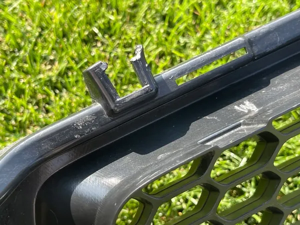 Jeep Cherokee KL 2014-2018 lower grill 68203216AA image 10