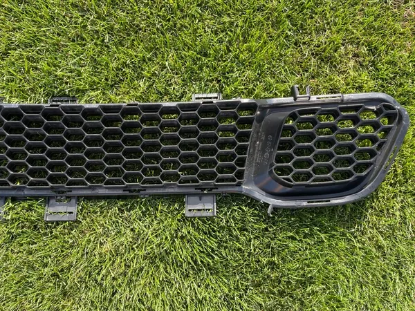 Jeep Cherokee KL 2014-2018 lower grill 68203216AA image 9
