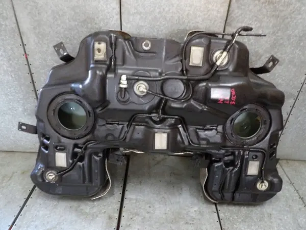 Tanque combustível Jeep Grand Cherokee WK2 OEM P52030422AA image 2