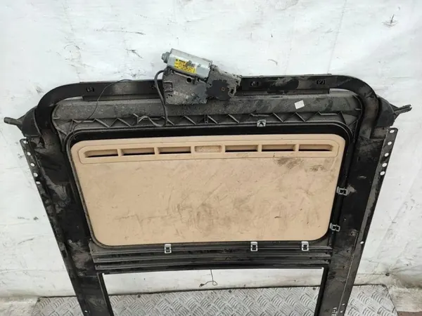 Techo solar VW Touareg 2004 OEM 8D0959591C image 4