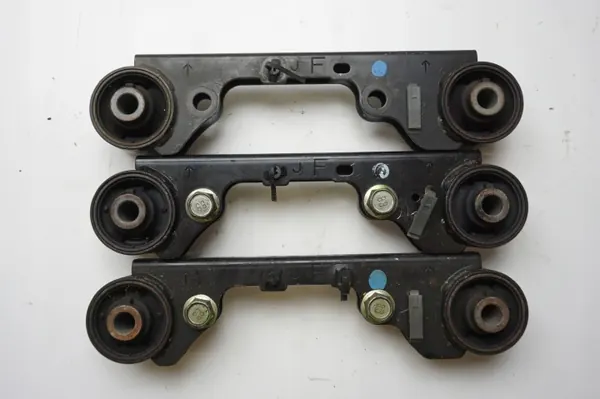 Support différentiel arrière OEM 55419-JN90A Nissan image 6