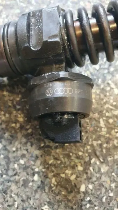 Inyector OEM 0414720306 para Audi A3 Sportback 2.0L Diésel image 4